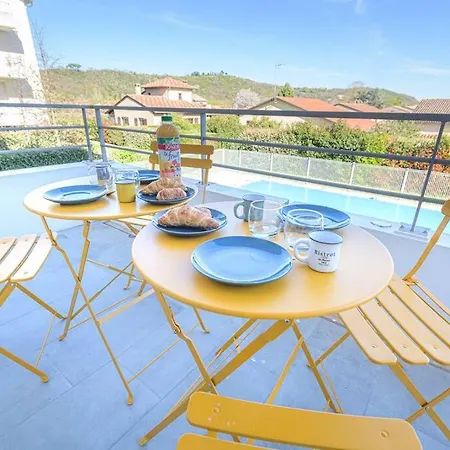 Διαμέρισμα Le Bleu Nuit Piscine Parking Netflix Cafe *