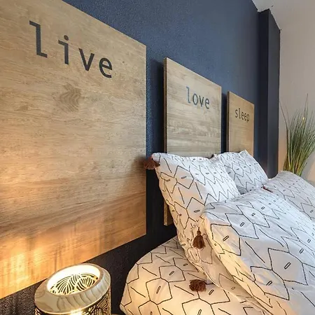 Le Bleu Nuit Piscine Parking Netflix Cafe * Villemur-sur-Tarn